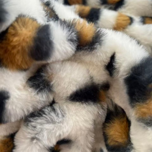 4-way Stretchable faux rabbit fur with animal printing (3)