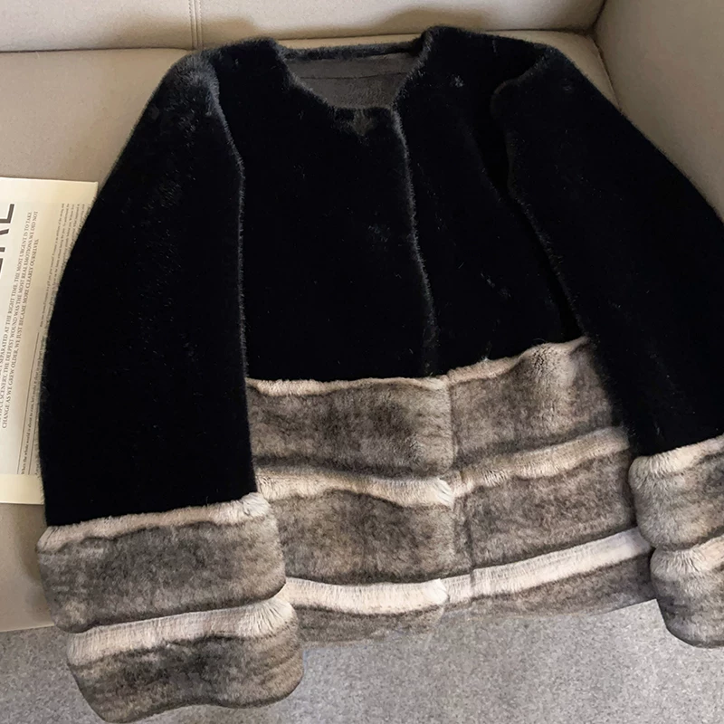 Mink Fur and Chinchilla Fur Blend Coat (2)