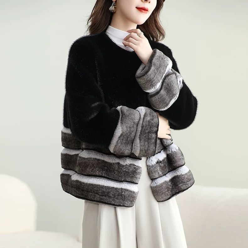 Mink Fur and Chinchilla Fur Blend Coat (7)