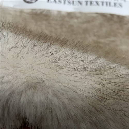 Tip-Dyeing Fox Fur (2)